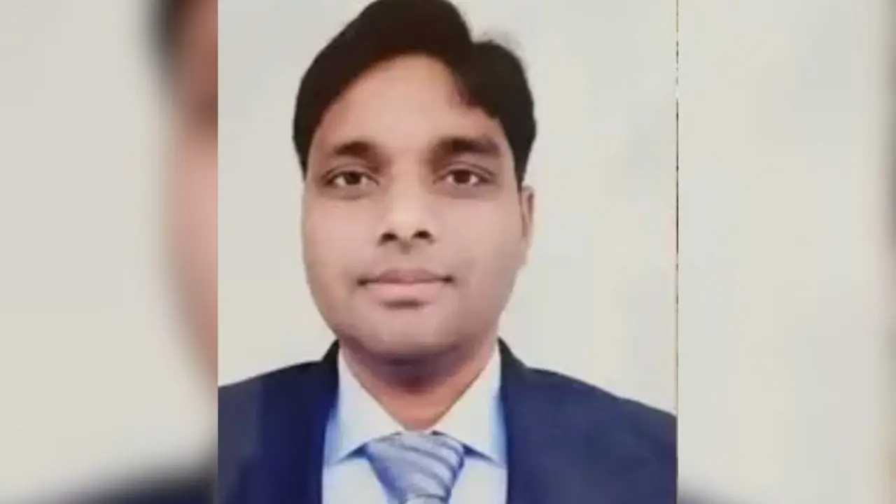 सुपौल CO प्रिंस राज बर्खास्त: 21 साल बाद फर्जी मैट्रिक सर्टिफिकेट का खुलासा