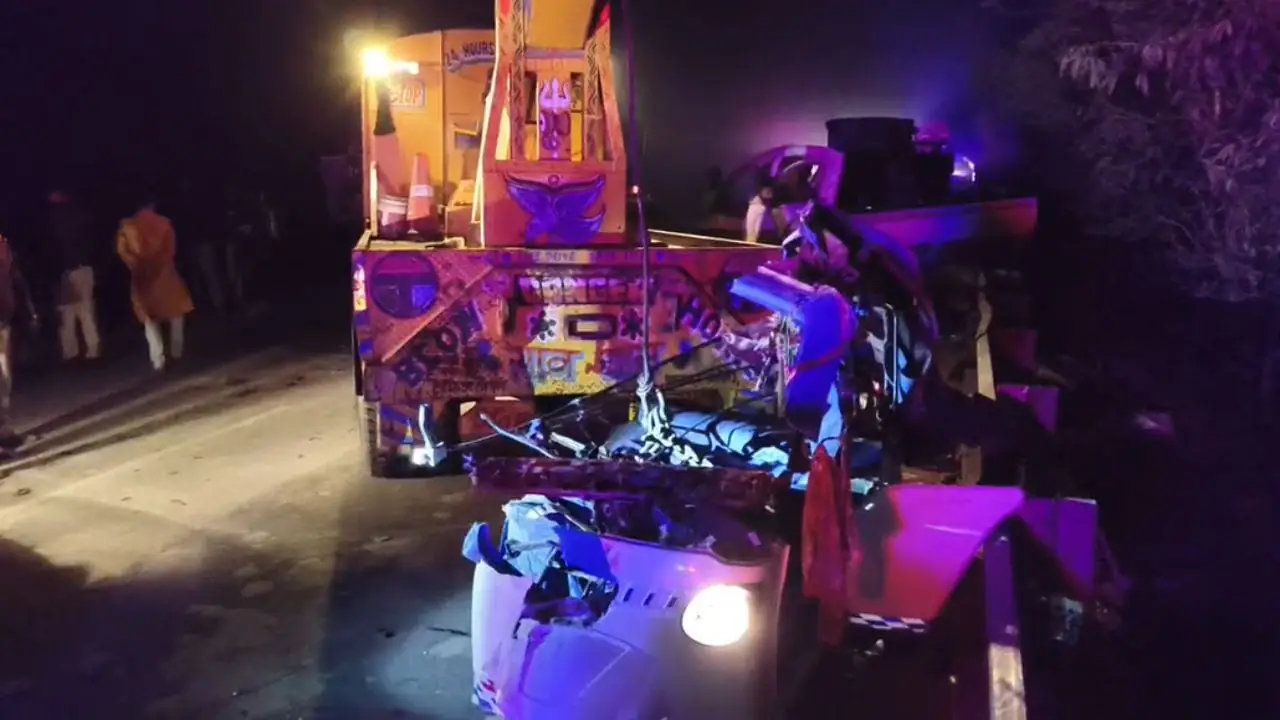 भागलपुर हाईवे पर भयानक बस हादसा, ई-रिक्शा से भिड़ंत में 4 की मौत