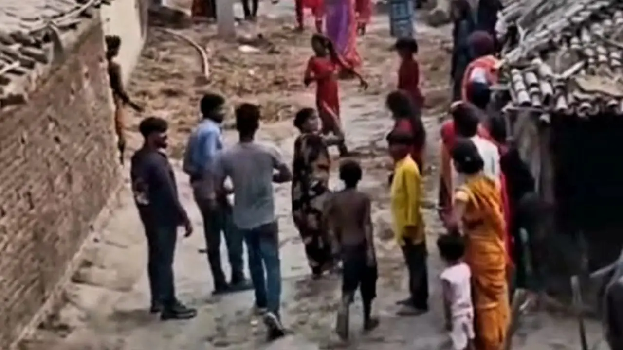 दरभंगा लोरिका गांव: होली पर रंग विवाद से जातीय हिंसा, पुलिस पर पथराव