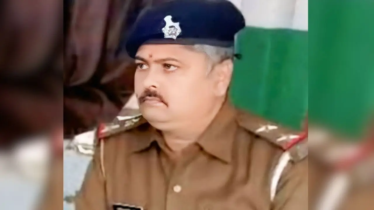 मुजफ्फरपुर: रिश्वत और सोना गबन मामले में दारोगा सुमन झा निष्कासित