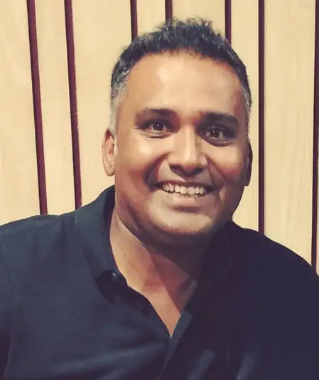 निर्देशक