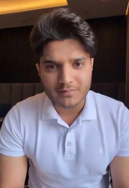 यादव जी की लव स्टोरी