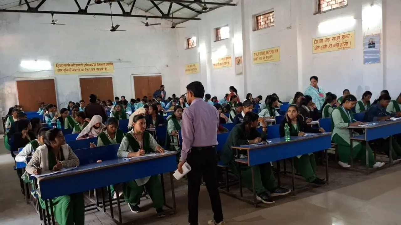 झारखंड बोर्ड परीक्षा आज से शुरू, परीक्षा केंद्रों पर 200 मीटर में धारा-163 की सख्ती