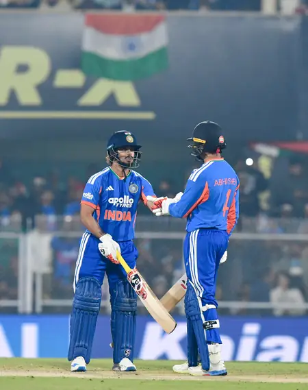 अभिषेक-सूर्या