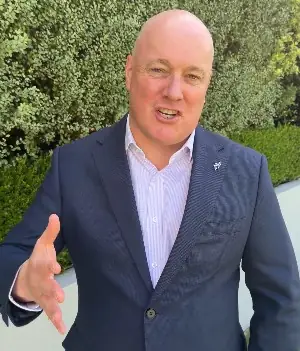 देश आपके साथ खड़ा है