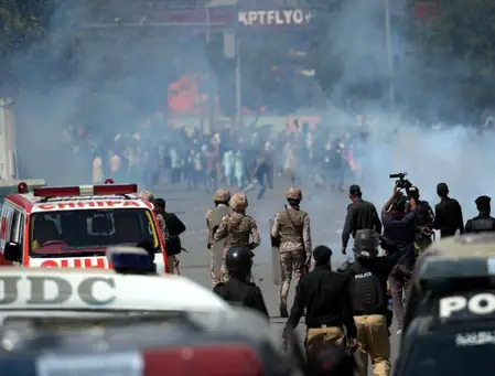 रद्द कर देने चाहिए पाकिस्तानियों के सभी वीजा